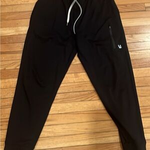 Vuori Sunday Performance Track Pant